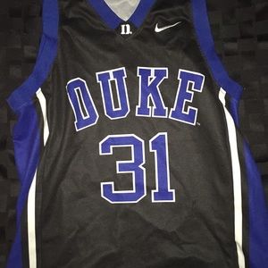 Duke jersey🎾